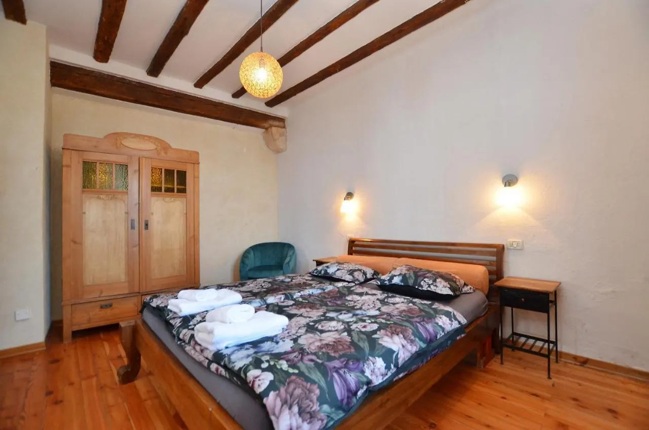 Chesa Konoba Apartment Rovinj