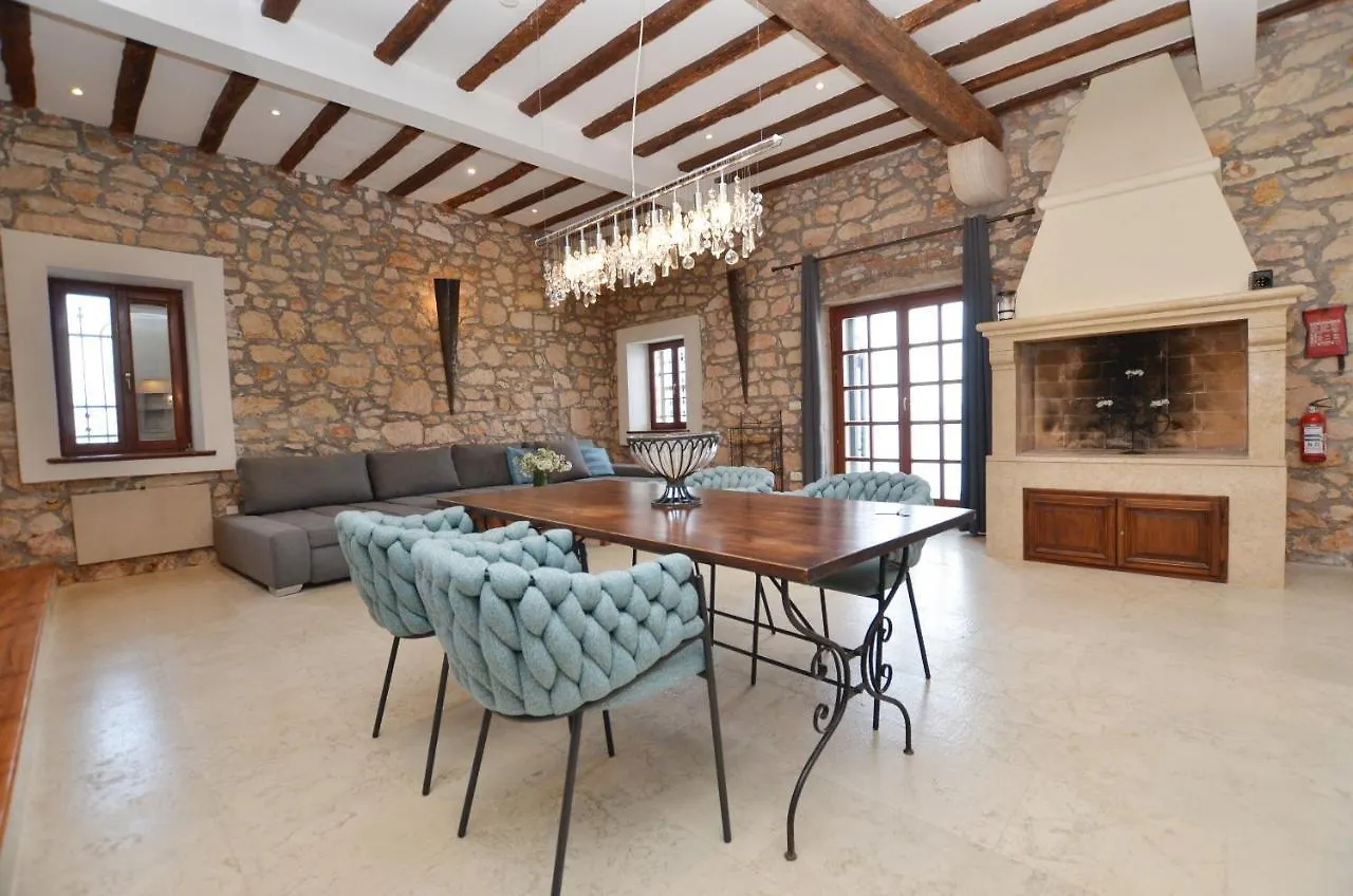 Chesa Konoba Apartment Rovinj