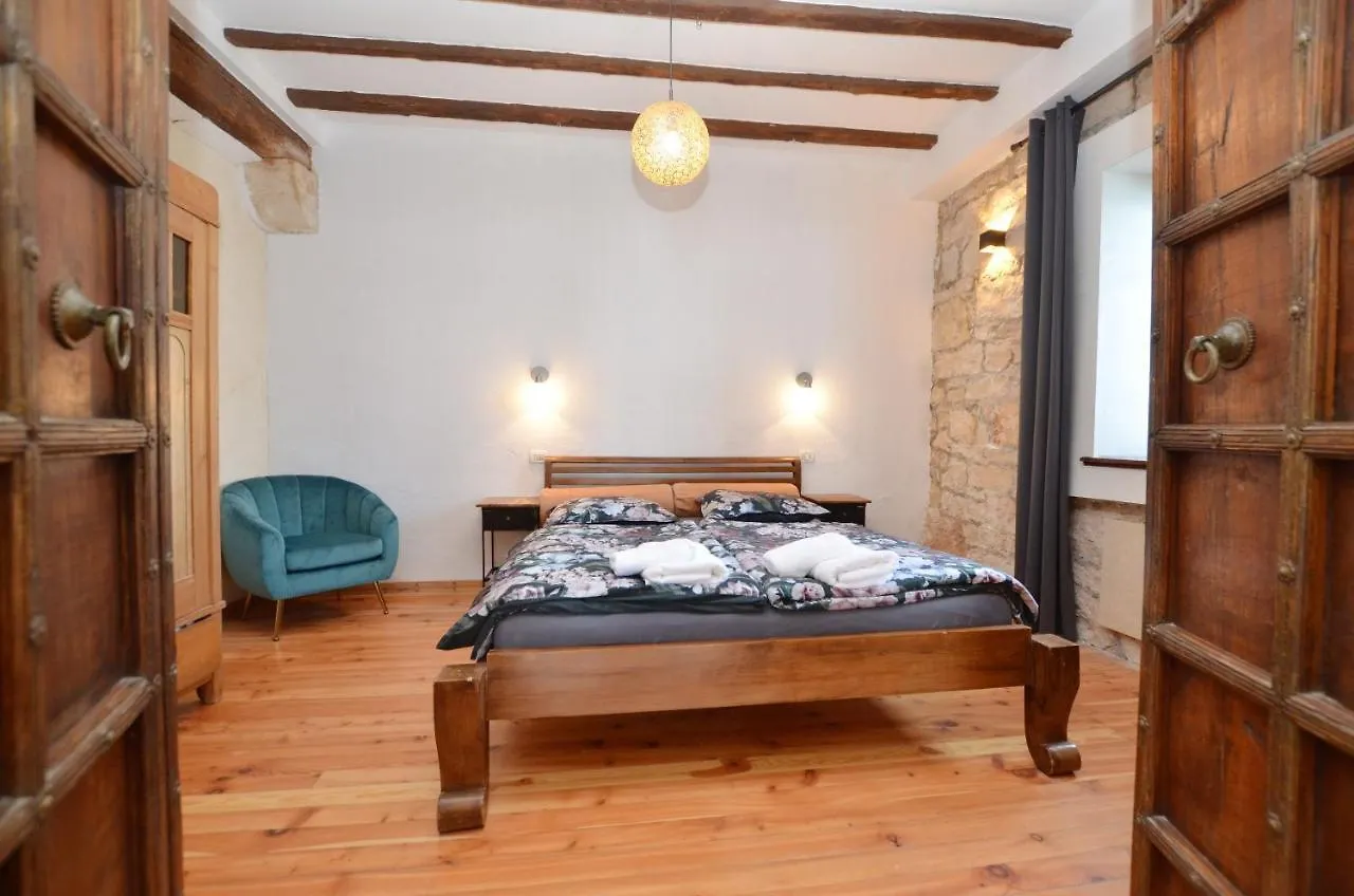Chesa Konoba Apartment Rovinj